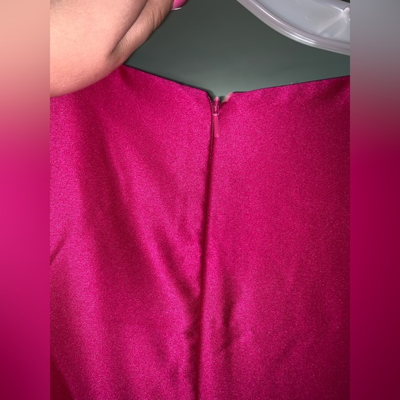 bright pink formal gown/dress - Picture 8 of 9